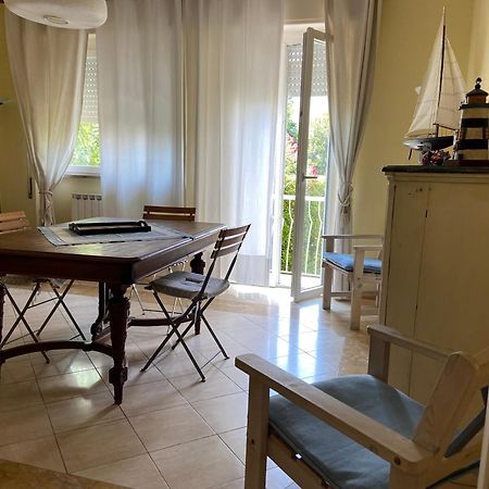 Appartamento Stella Marina A Due Passi Dal Mare E Dal Centro Marina Di Carrara Exteriér fotografie